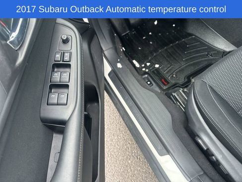 Used 2017 Subaru Outback 2.5i Premium image 12