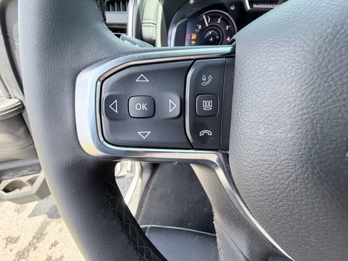 Used 2026 RAM 2500 Laramie AWD/4WD image 15