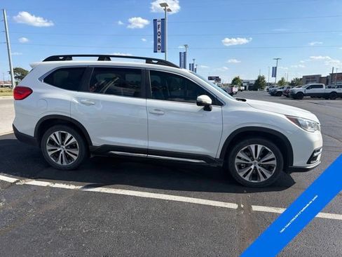 Used 2022 Subaru Ascent Limited w/ Technology Package AWD/4WD image 4