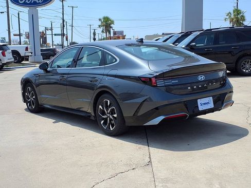 Used 2025 Hyundai Sonata SEL FWD image 6