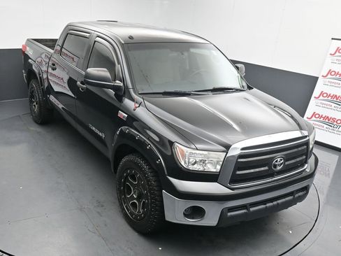 Used 2011 Toyota Tundra 4x4 CrewMax image 28