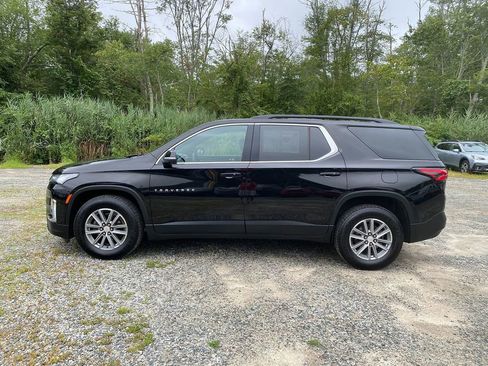 Used 2023 Chevrolet Traverse LT image 9