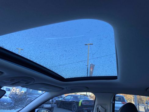 Used 2021 Genesis G70 2.0T w/ Elite Package image 9