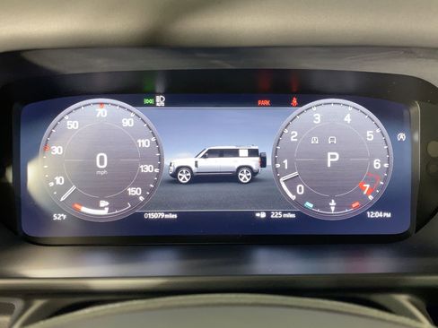 Used 2023 Land Rover Defender 110 V8 image 18