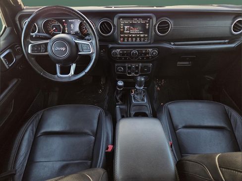 Used 2019 Jeep Wrangler Unlimited Sahara w/ Uconnect 4C Nav & Sound Group AWD/4WD image 10