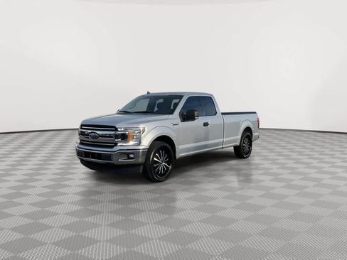 Used 2019 Ford F150 XLT w/ Equipment Group 301A Mid image 4