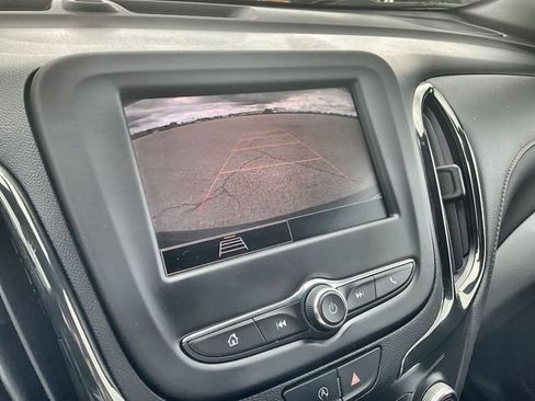Used 2022 Chevrolet Equinox RS w/ LPO, Floor Liner Package AWD/4WD image 25