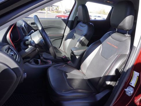 Used 2021 Jeep Compass Trailhawk image 13