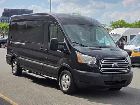 Used 2019 Ford Transit 350 XLT RWD image 3