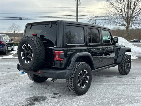Used 2024 Jeep Wrangler Unlimited Rubicon 4xe image 4