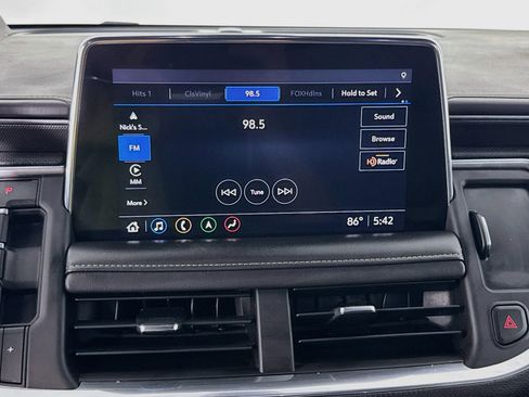 Used 2021 GMC Yukon AT4 w/ Rear Media and Nav Package AWD/4WD image 16