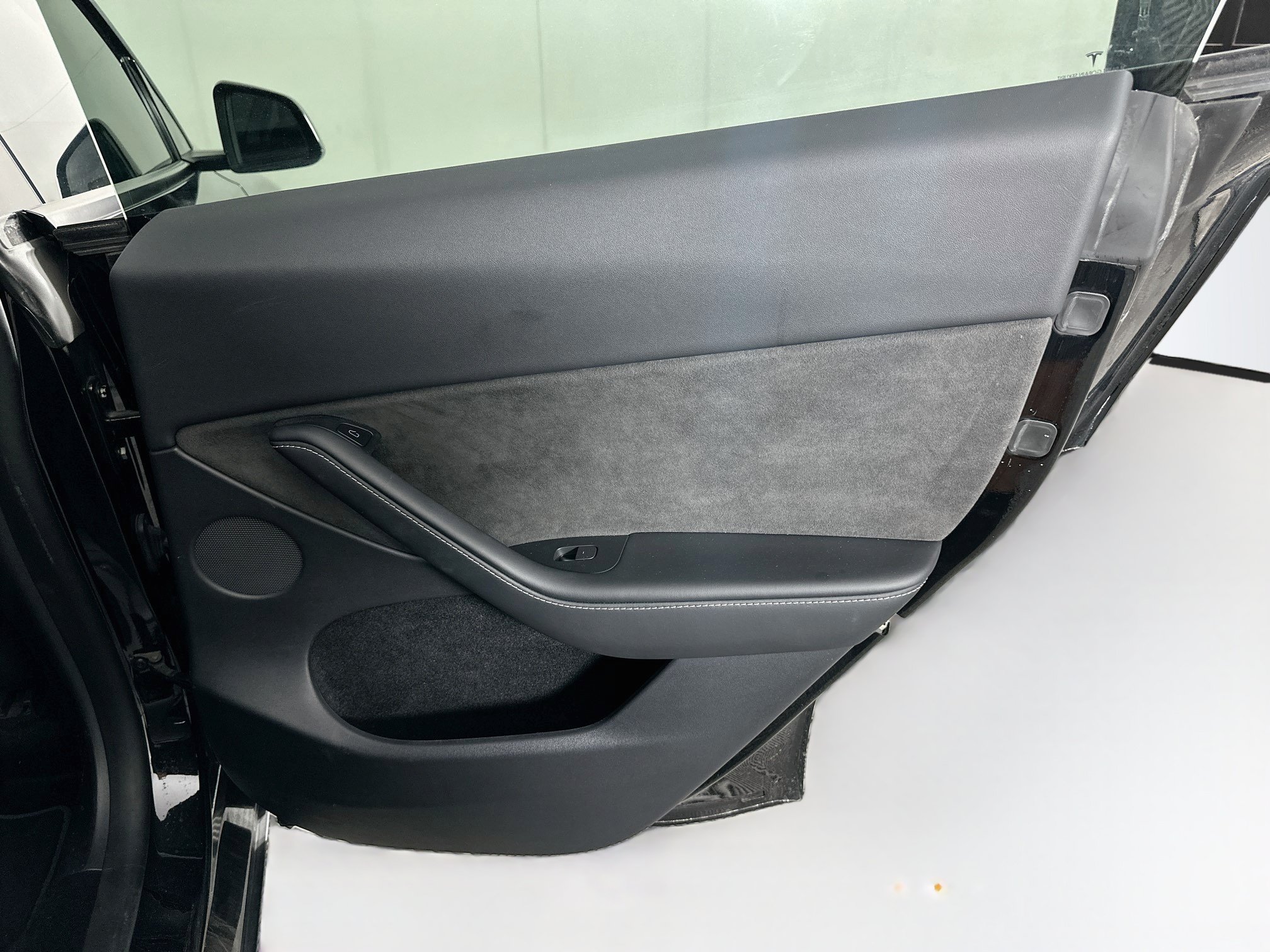 Used 2022 Tesla Model Y Long Range AWD/4WD image 29