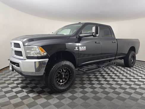 Used 2018 RAM 3500 Tradesman w/ Chrome Appearance Group image 8