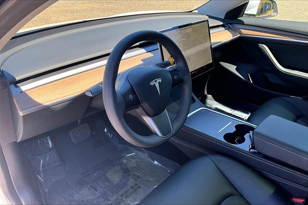 Used 2021 Tesla Model 3 Standard Range Plus RWD image 18