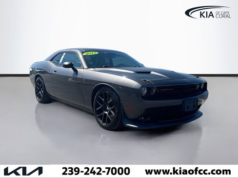 Used 2015 Dodge Challenger R/T Scat Pack w/ Leather Interior Group image 7