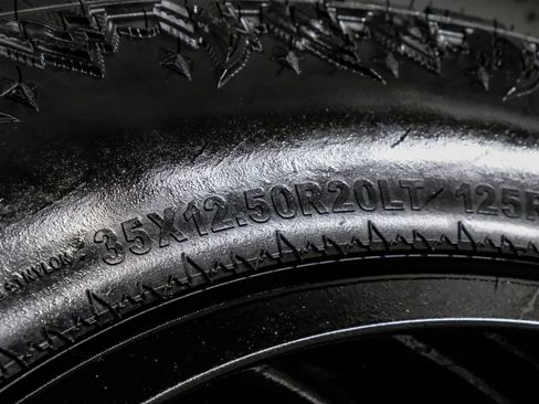 Used 2023 Chevrolet Silverado 2500 LT image 58