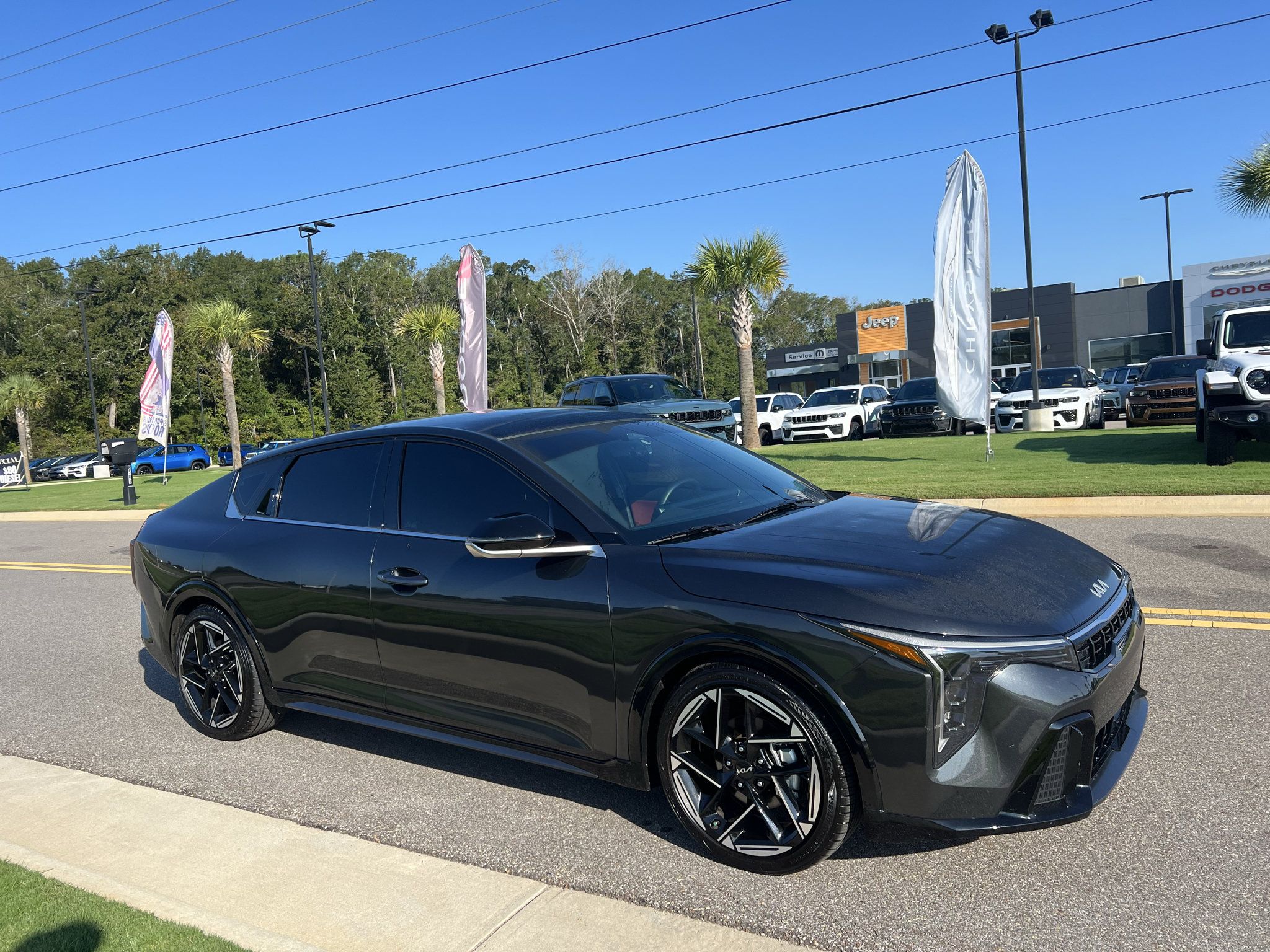 Used 2025 Kia K4 GT-Line w/ GT-Line Premium Package FWD image 4
