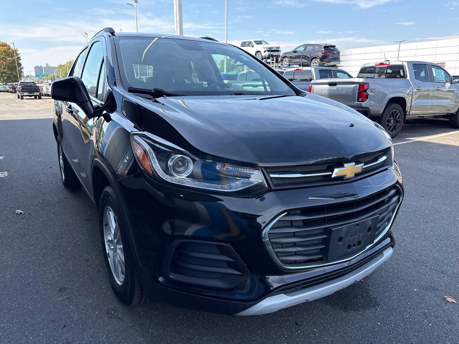 Used 2020 Chevrolet Trax LT w/ LT Convenience Package AWD/4WD image 4