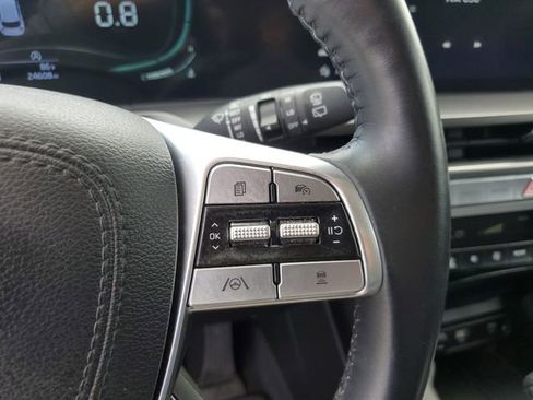 Certified 2024 Kia Telluride S image 22