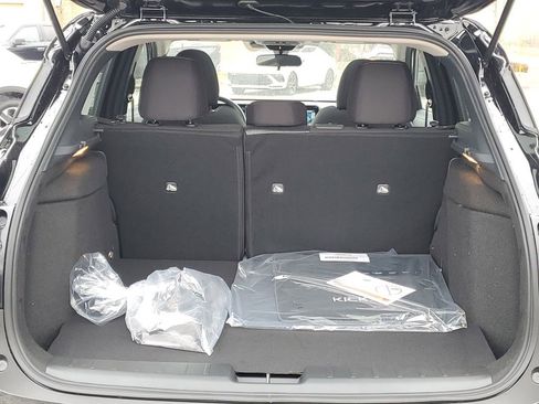 New 2026 Nissan Kicks SV image 7