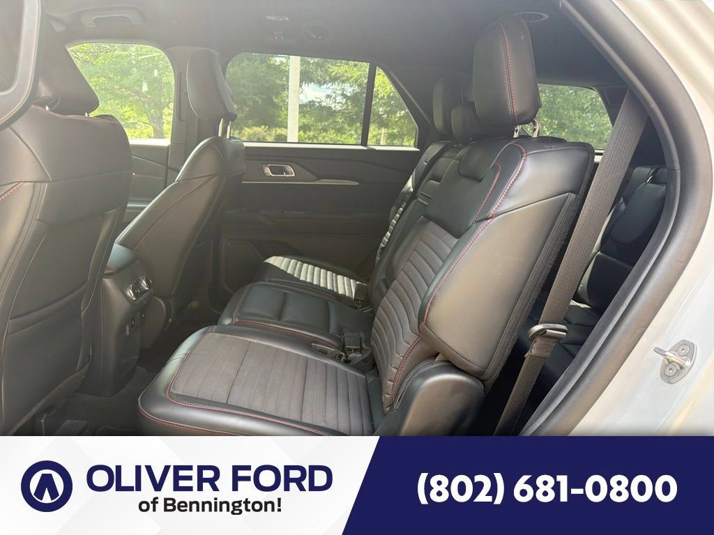 Used 2026 Ford Explorer ST-Line w/ ST-Line Street Pack AWD/4WD image 26