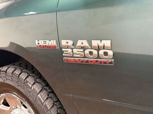 Used 2018 RAM 3500 SLT w/ Snow Chief Group image 51