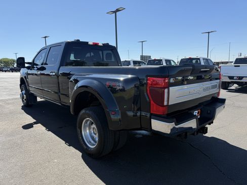 Used 2022 Ford F350 King Ranch w/ King Ranch Ultimate Package AWD/4WD image 4