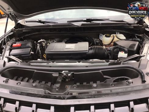 Used 2025 Chevrolet Suburban Z71 AWD/4WD image 21