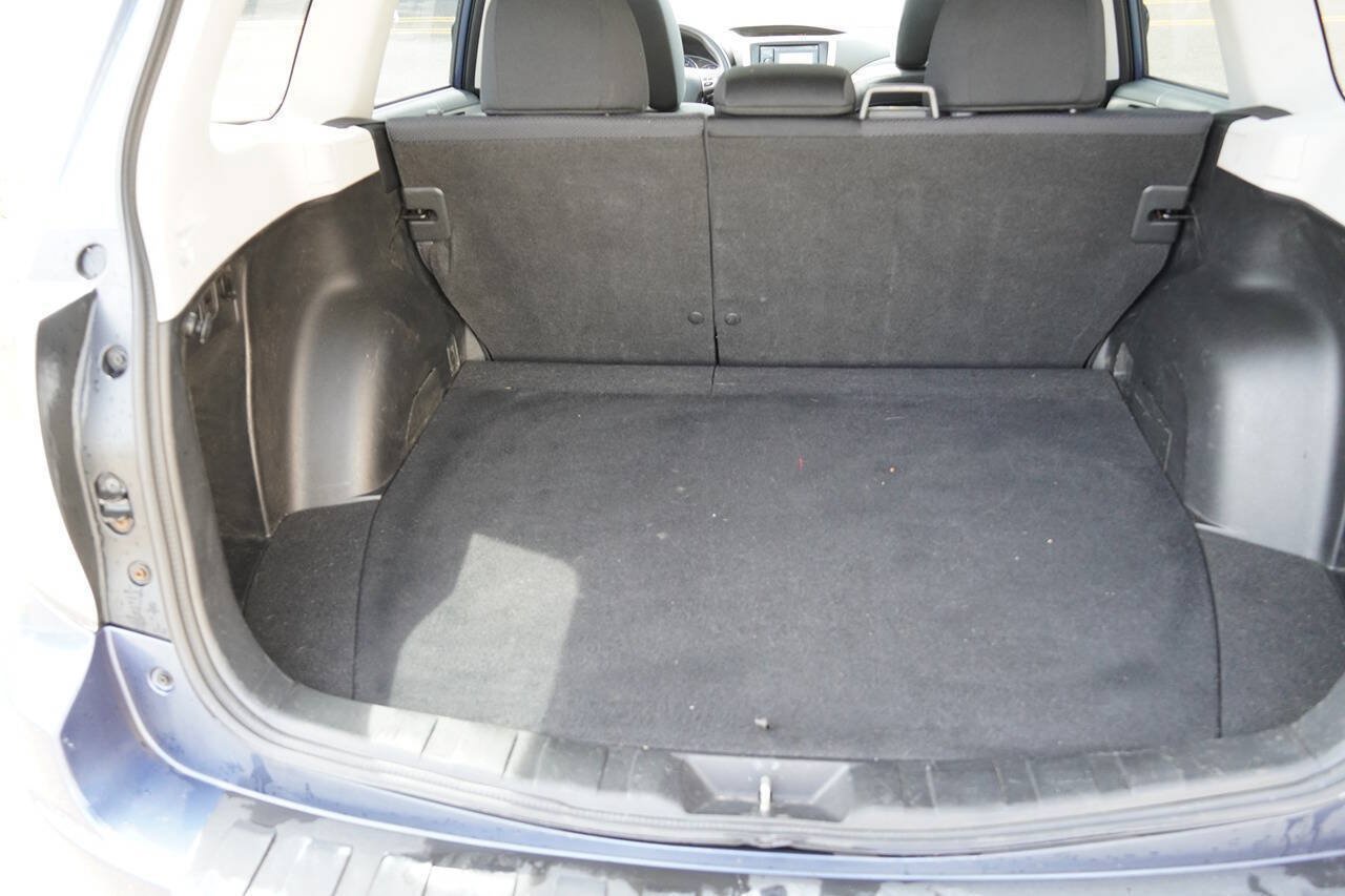 Used 2012 Subaru Forester 2.5X Premium AWD/4WD image 19