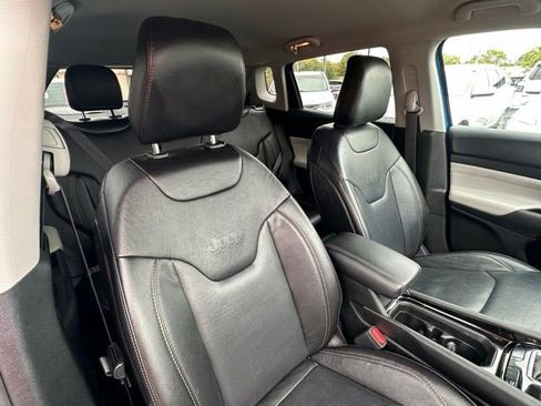 Used 2022 Jeep Compass Limited w/ Mopar Graphics Package image 24