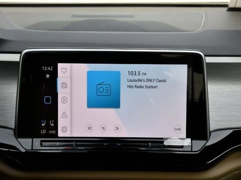 New 2026 Volkswagen Atlas Cross Sport SE AWD/4WD image 23