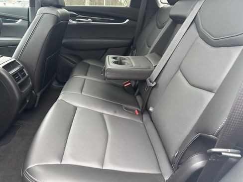 Used 2025 Cadillac XT5 Premium Luxury image 23