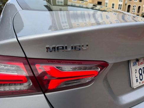 Used 2020 Chevrolet Malibu LT FWD image 19