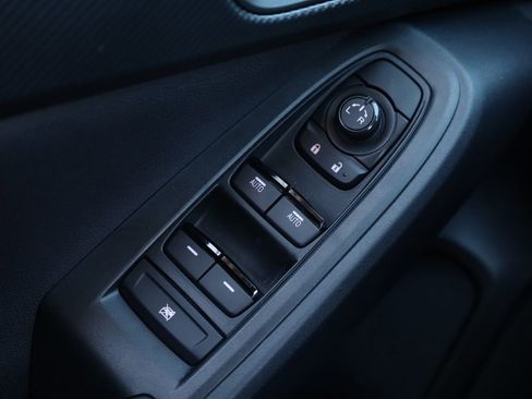 Certified 2025 Subaru Crosstrek 2.0i Premium image 15