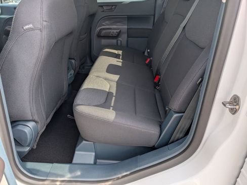 New 2025 Ford Maverick XL image 6