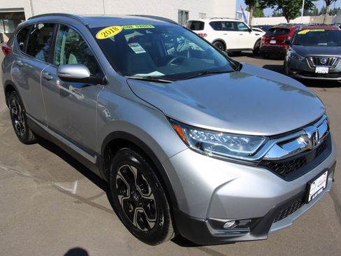 Used 2018 Honda CR-V Touring image 7