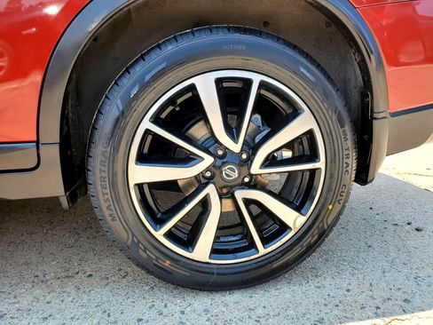 Used 2019 Nissan Rogue SL w/ Premium Package AWD/4WD image 56