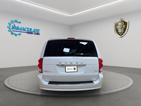Used 2020 Dodge Grand Caravan SXT FWD image 4