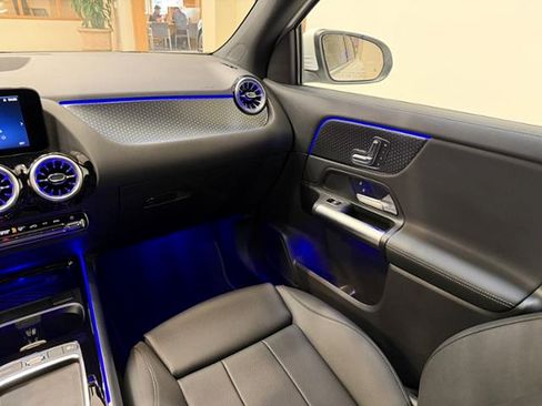 Used 2025 Mercedes-Benz GLA 250 image 9