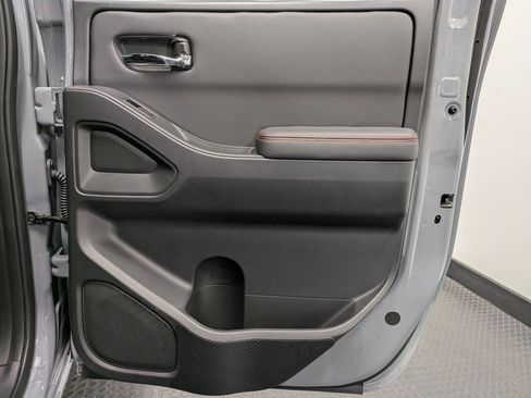 Used 2024 Nissan Frontier PRO-4X w/ Pro Premium Package image 25