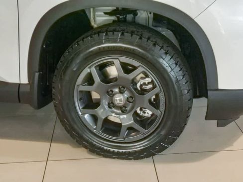 New 2026 Honda Pilot TrailSport image 5