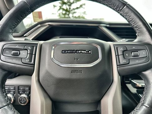 Certified 2024 GMC Sierra 1500 Denali image 33