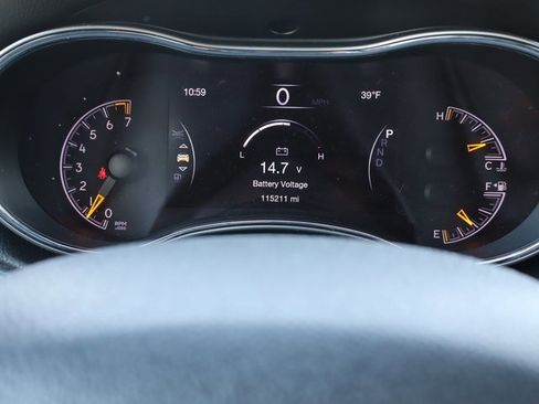 Used 2018 Jeep Grand Cherokee Altitude image 27