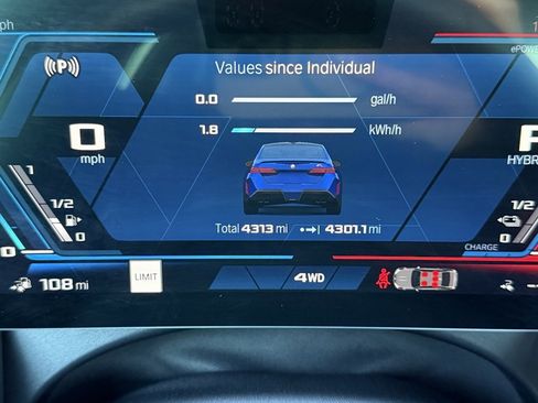 Used 2025 BMW M5 Base w/ Carbon Package image 34