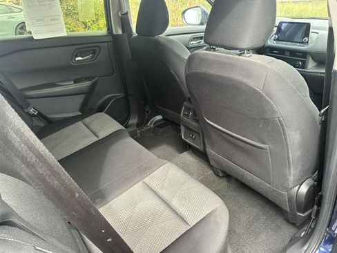 Used 2024 Nissan Rogue SV AWD/4WD image 12