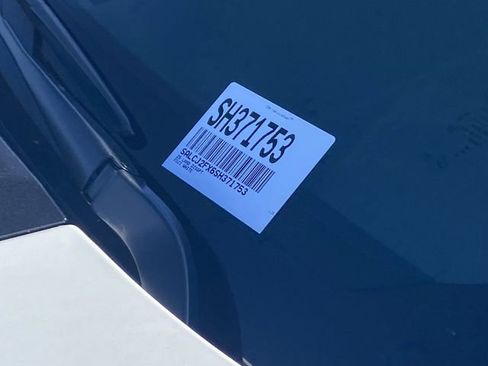 New 2025 Land Rover Discovery Sport S image 23