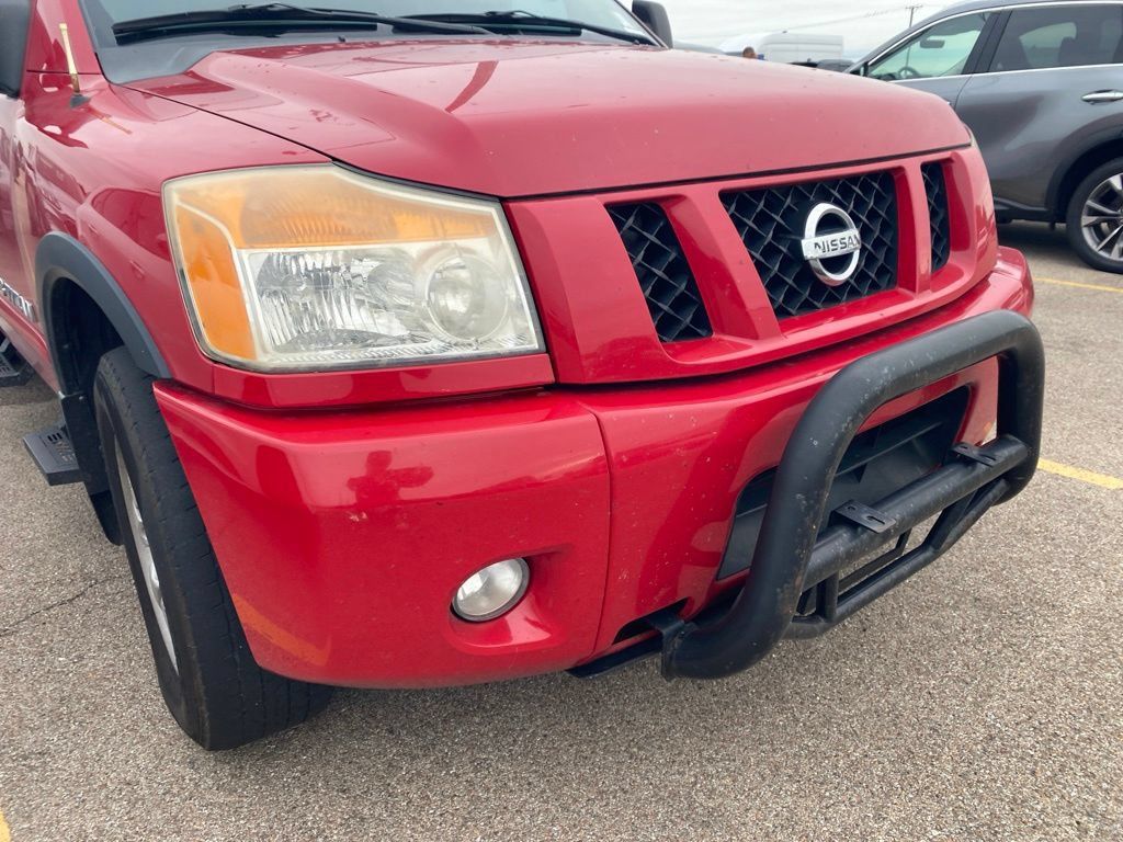 Used 2011 Nissan Titan S AWD/4WD image 4