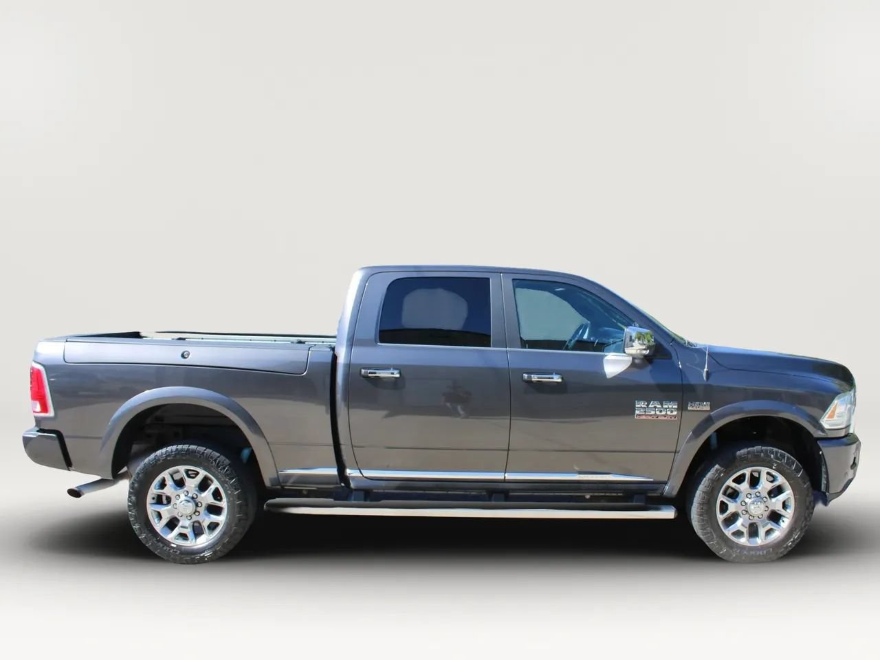 Used 2017 RAM 2500 Limited AWD/4WD image 12