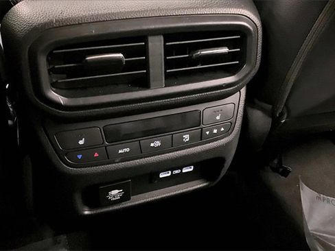 Used 2023 Honda Pilot Elite image 30