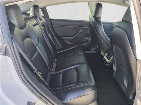 Used 2019 Tesla Model 3 Mid Range image 20